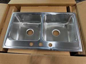 lot 115 image: ELKAY Lustertone Classic Stainless Steel Sink LR33193