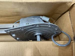 lot 120 image: Winegard RV-3095 Sensar III Amplified Directional RV TV Antenna