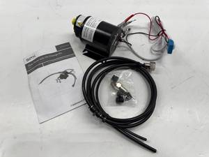 lot 137 image: Oil Change Kit with Gear Pump