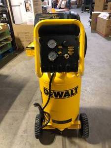lot 18 image: DEWALT 15 Gal. Portable Electric Air Compressor For Repair  Customer Returns See Pictures