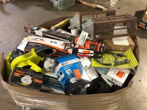 lot 15 image: Gaylord of Tool Hardware and General Merchandise Various Models and Conditions   Customer Returns See Pictures