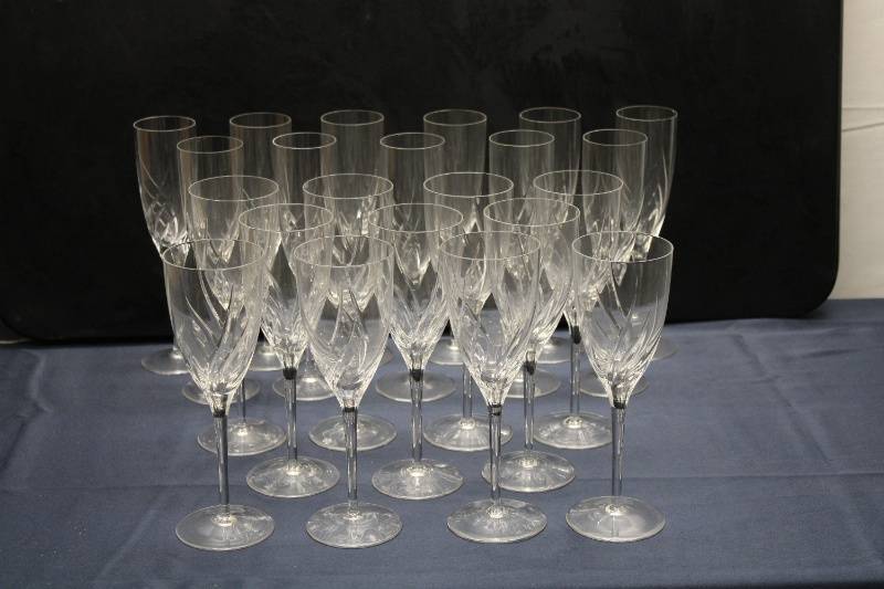 Set of 12 Elegant Crystal Champagne Flutes - Twisted Design