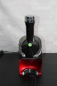 Onanas Juicer with Red and Black Finish