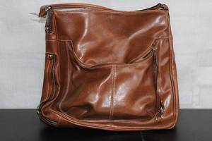 Stylish Brown Leather Shoulder Bag with Zippered Pocket