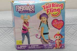 Fingerlings Tail Ring Fling Game - Complete Set