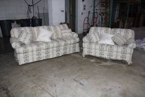 Set of 2 Vintage Floral Pattern Sofas with Cushions