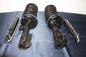 lot 2 image: Set of 2 Complete Strut Assemblies and Shock Absorbers