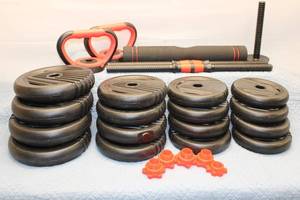 lot 8 image: Set of 14 Adjustable Weight Plates with Resistance Bar and Handles for Strength Training 70lbs
