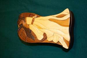 lot 8 image: Handcrafted Vintage Wood Carved Wall Dcor from Vietnam