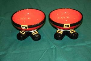 lot 22 image: Set of 2 Santa Claus Boot-Shaped Bowls