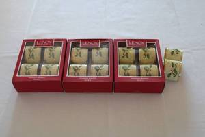 lot 50 image: Set of 12 Lenox Holiday Napkin Rings in Gift Boxes