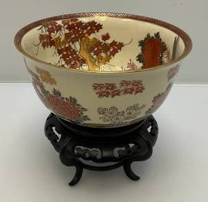 lot 6 image: Vintage Japanese Kutani Bowl With Wood Display Stand 7 12 x 3 34 T  (Crazing Present In Clear Coat)