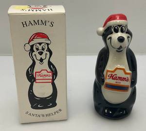 lot 26 image: HAMMS Bear Santas Helper (NIB)