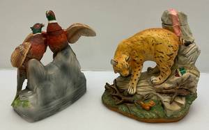 lot 136 image: Vintage Ski Country Collectible Decanters Including 1977 Fighting Pheasants & 1980 Bobcat & Chipmunk  (EMPTY)