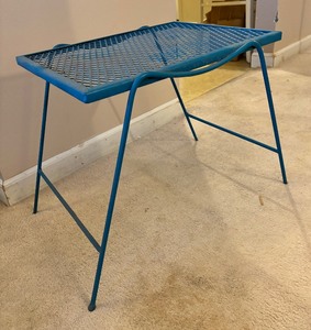 lot 80 image: Metal Patio Accent Table