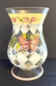 lot 60A image: Zrike Vase