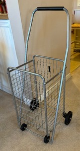 lot 181 image: Foldable Lightweight Metal Shopping Cart