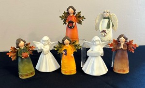 lot 182 image: Adorable Angel Figurines