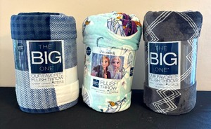 lot 186 image: Three New Soft and Cuddly Blankets