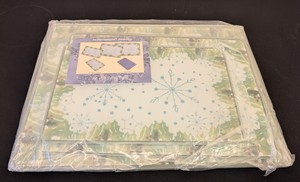 lot 266 image: New Temptations Holiday Glass Cutting Boards