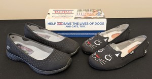 lot 290 image: New Skechers Black Womens Flats