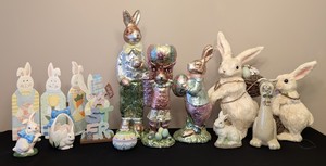 lot 296 image: Adorable Easter Bunnies