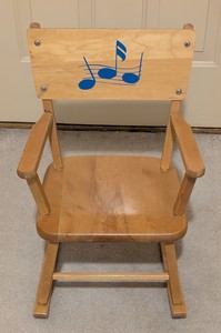 lot 309 image: Vintage Childrens Musical Rocking Chair