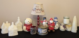 lot 299B image: Christmas Table Lamp, Candleholders and Battery Powered Candles