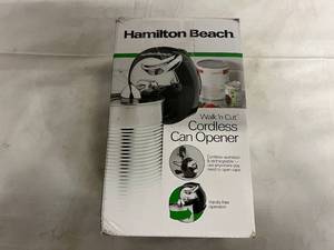 lot 21 image: Hamilton Beach Cordless Can Opener