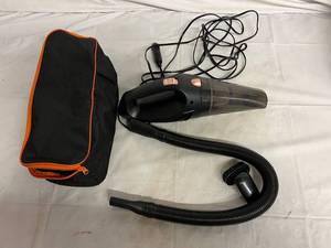 lot 24 image: Corded Car Vacuum
