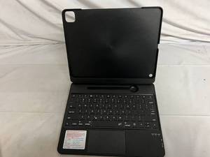 lot 58 image: 12.9 iPad Pro Case and Keyboard