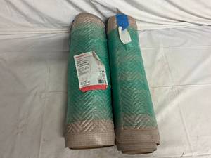 lot 79 image: 2 Stylewell 20 x 36 Comfort Mats
