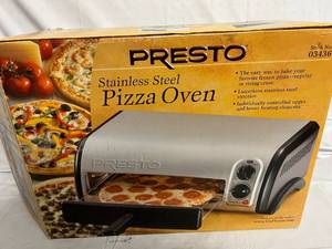 lot 102 image: Presto Stainless Steel Pizza Oven