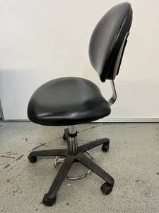 lot 38 image: Brewer Pneumatic Aluminum Base Surgeon Dentist Office Clinic Chair - In Excellent Condition