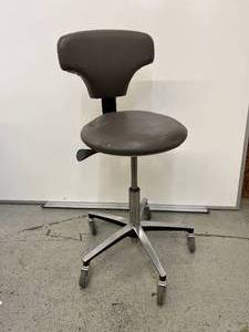 lot 44 image: High Quality KeilHauer Pneumatic Height Adjustable Stool Chair - In Good Condition - Some Wear To Upholstery