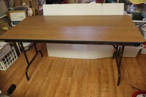 lot 451 image: CORRECTION 5 NOT 8New 5-Foot Folding-Leg Portable Table Crafting Counter Etc.