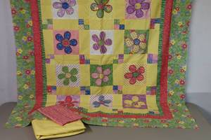 lot 398 image: Vintage Quilt Handmade Hand-Stitched Near Completion Garden Song Spring Secondary Monkey Wrench Patterned Twin Lap Blanket Quilt