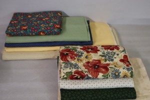 lot 431 image: Bulk Quality Quilting FabricThimbleberries Quilt Club - Lazy Crazy Quilt, Pic Nic & Paint Box for RJR Fashion Fabrics, Moda, Robyn Randolph for SSI