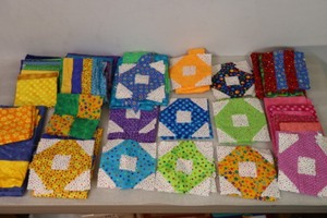 lot 435 image: Quilt Project Started Patchwork Multicolor Coordinating Fabrics