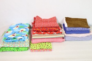 lot 448 image: Bulk Flannel Sewing Quilting Backing