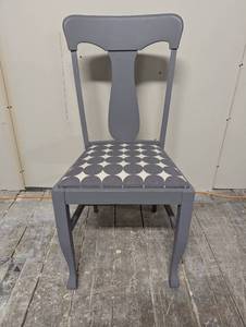 lot 5 image: Re Finished Painted Chair
