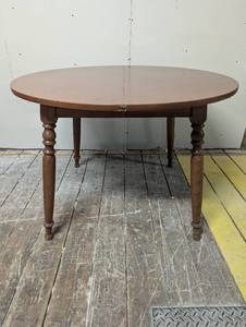 lot 42 image: Small Round Table With Great Legs