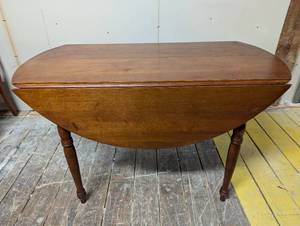 lot 50 image: Round Fold Down Side Dinning Table