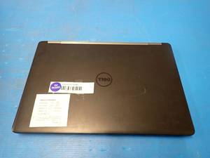 Dell&nbspLatitude E5570 Laptop &nbspINTEL CORE I5-6300U 2.50 Ghz  8GB DDR4 SDRAM  256GB HD  15.6 screen with 1920 x 1080 HD Resolution  No Charger&nbsp No OS&nbsp&nbspMinor scratches on case and&nbspon left vent