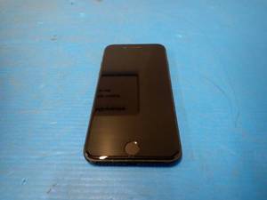 Apple&nbspiphone 8 A1863  64GB of storage  Cellular Carrier Unlocked  Includes Charging Cable  Light scratches on screen