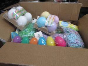 Box of Assorted Easter Items...