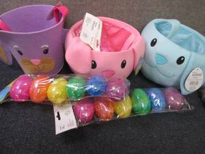 Box of Assorted Easter Items...