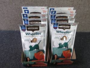 12- 2.2 oz Nutrish Wheelies Cat Tre...