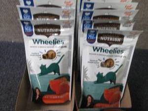 12- 2.2 oz Nutrish Wheelies Cat Tre...