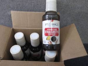6- 16 oz PF Changhs Signature Vinag...